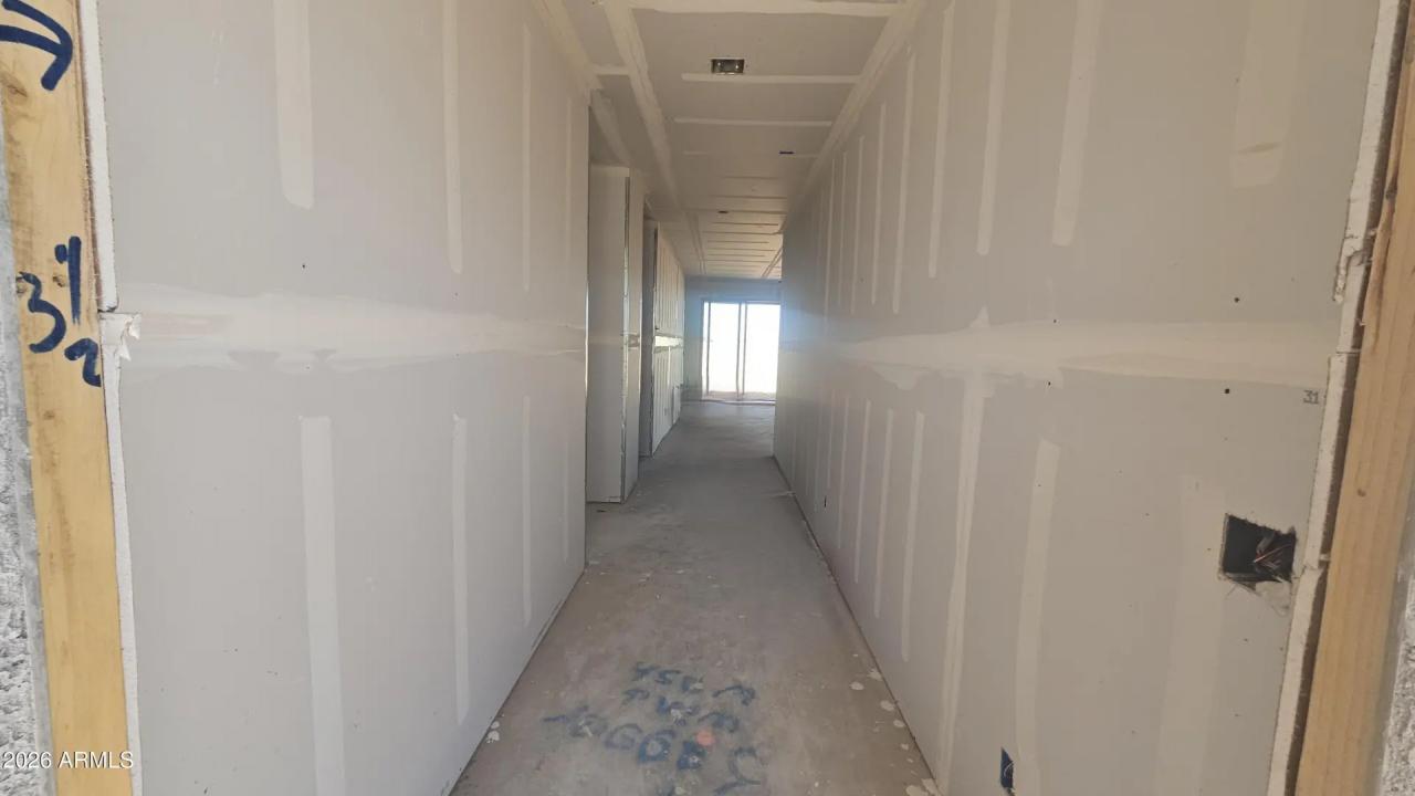 Real Estate Picture 3