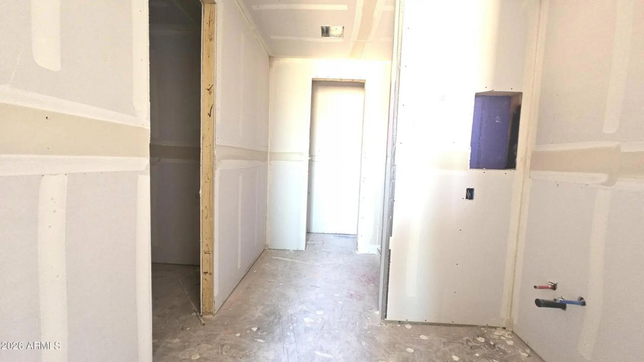 Real Estate Picture 9