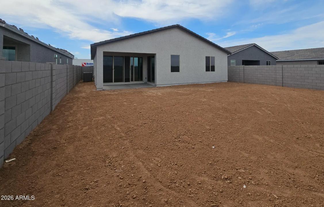 Real Estate Picture 8