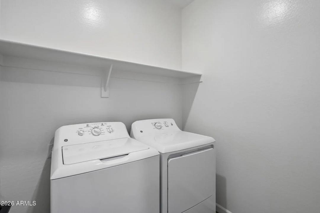 Real Estate Picture 14