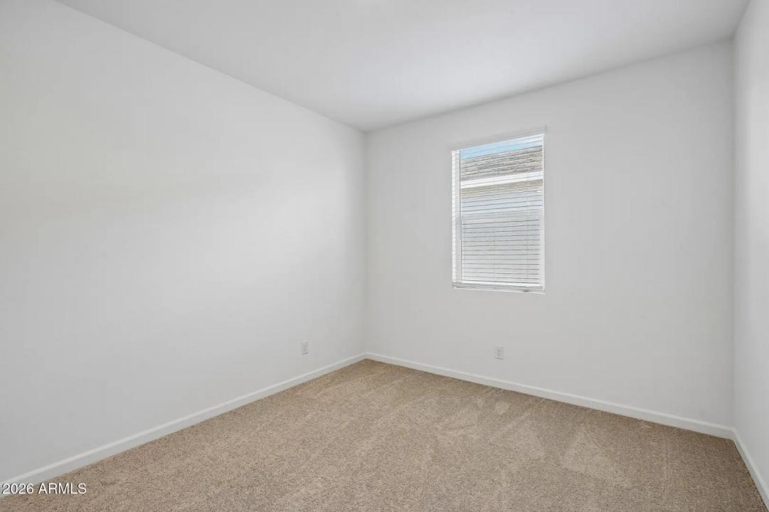 Real Estate Picture 16