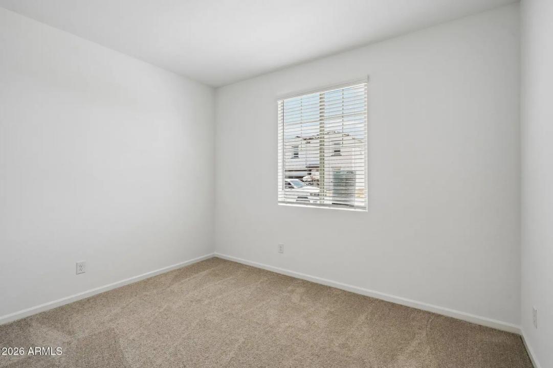Real Estate Picture 17