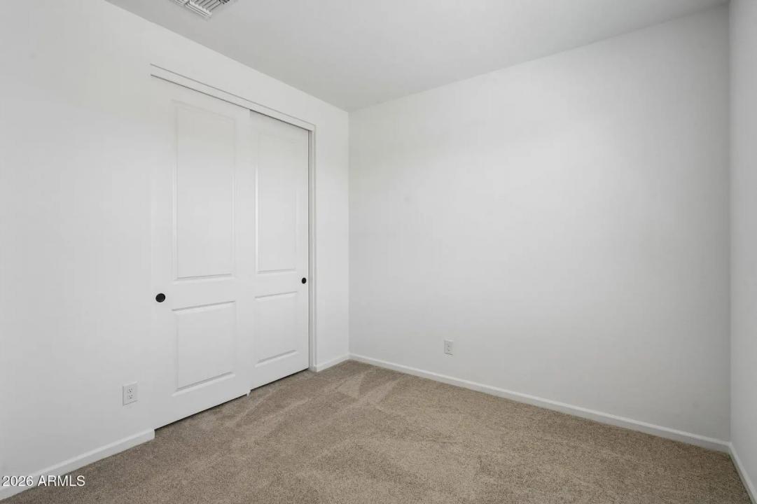 Real Estate Picture 18