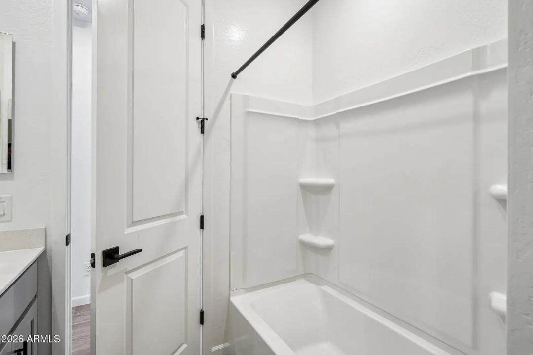 Real Estate Picture 20