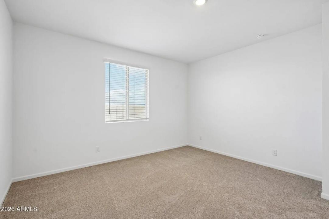 Real Estate Picture 28