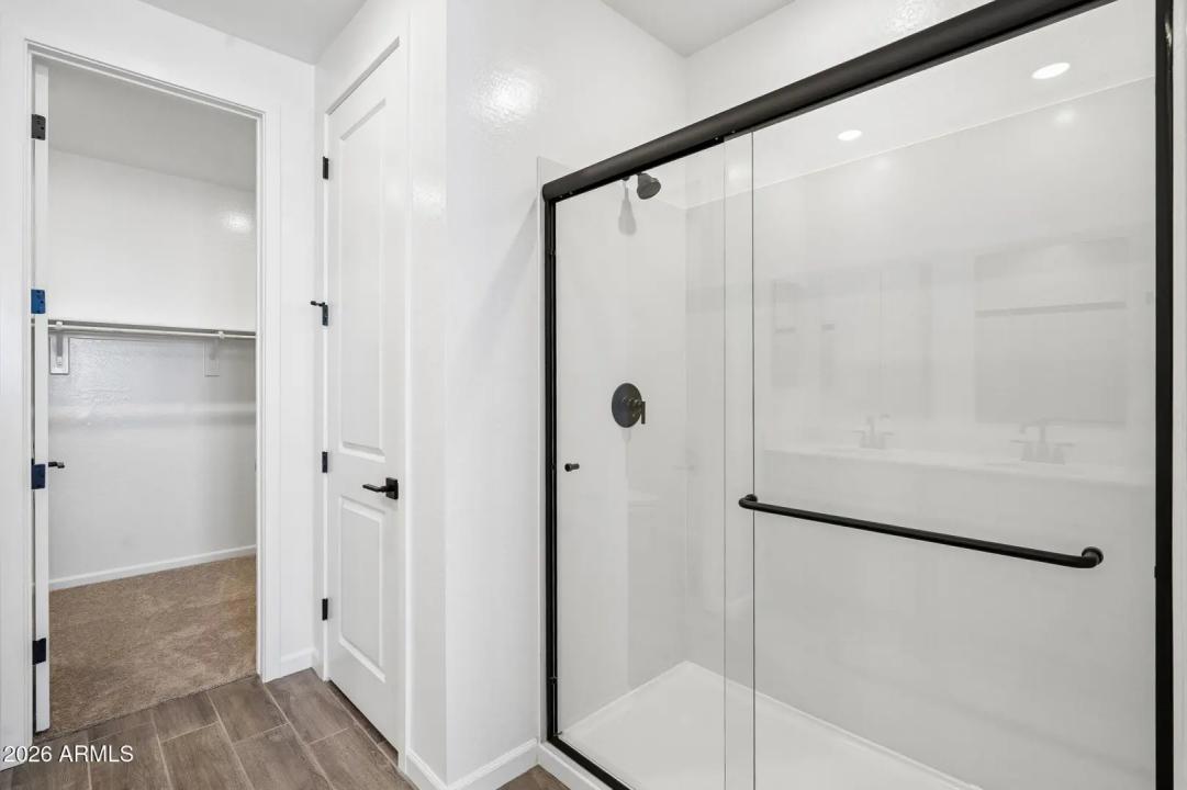 Real Estate Picture 32