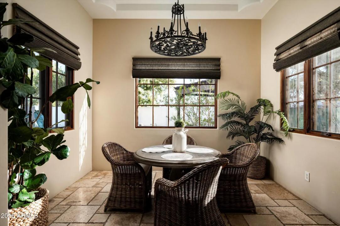 Real Estate Picture 14