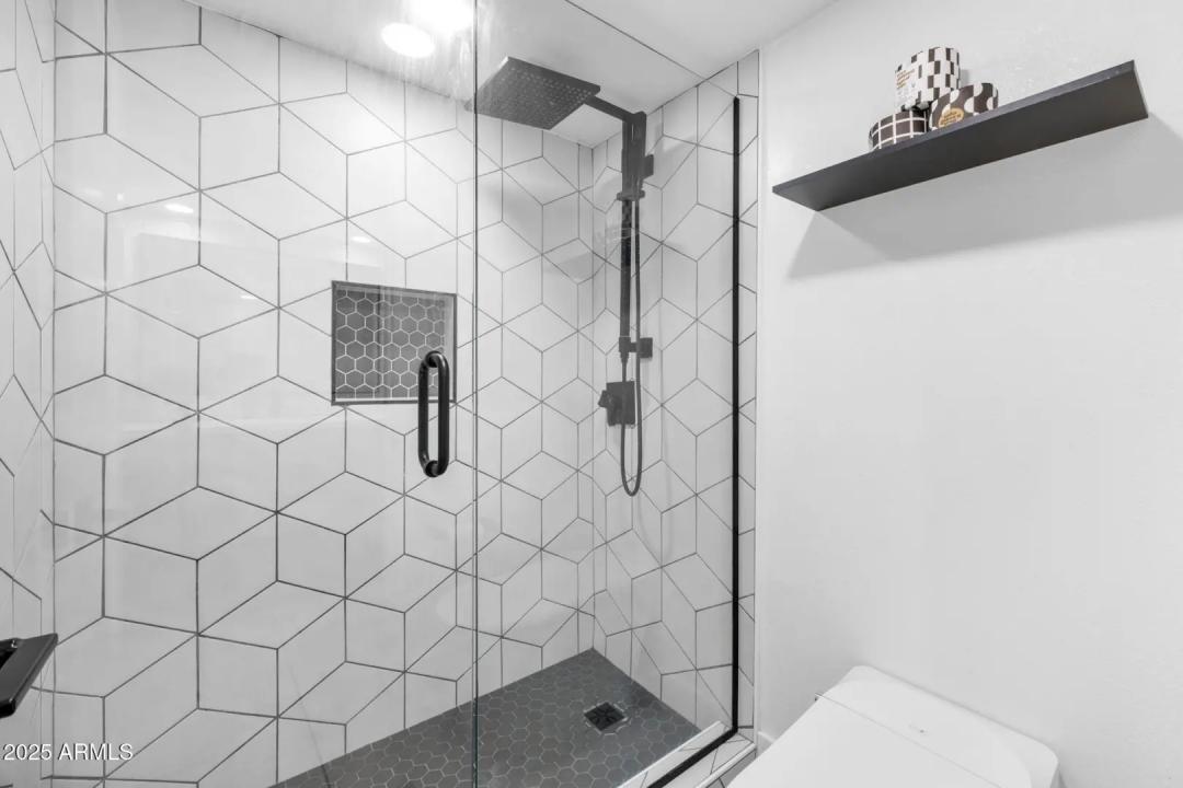 Real Estate Picture 22