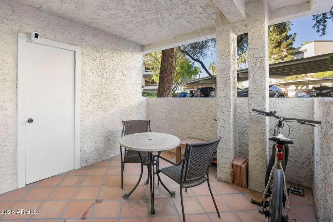 Real Estate Picture 23