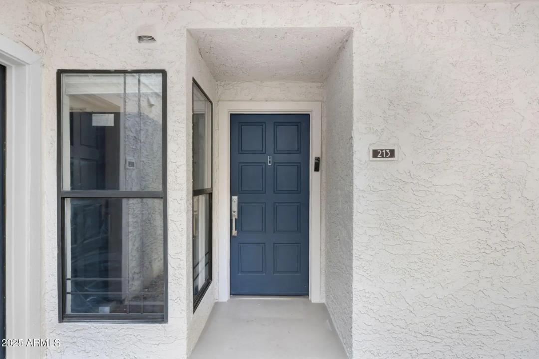 Real Estate Picture 4