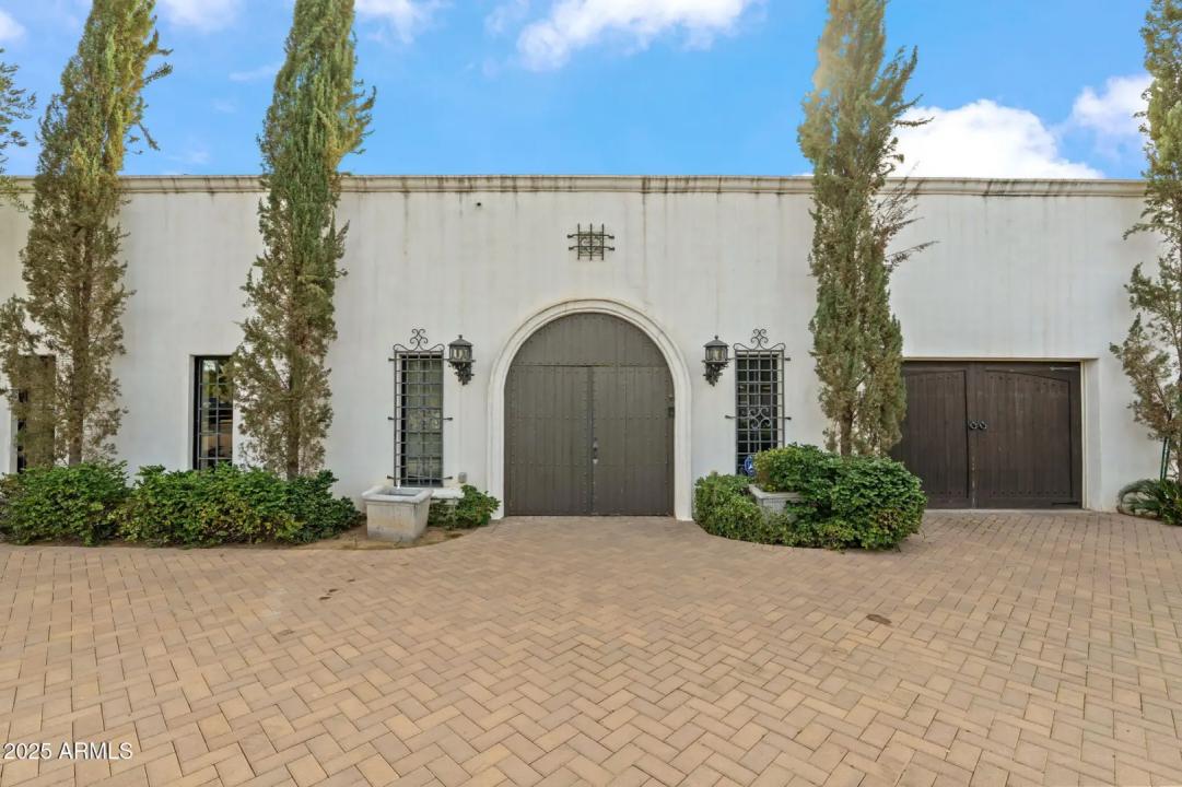 Real Estate Picture 2