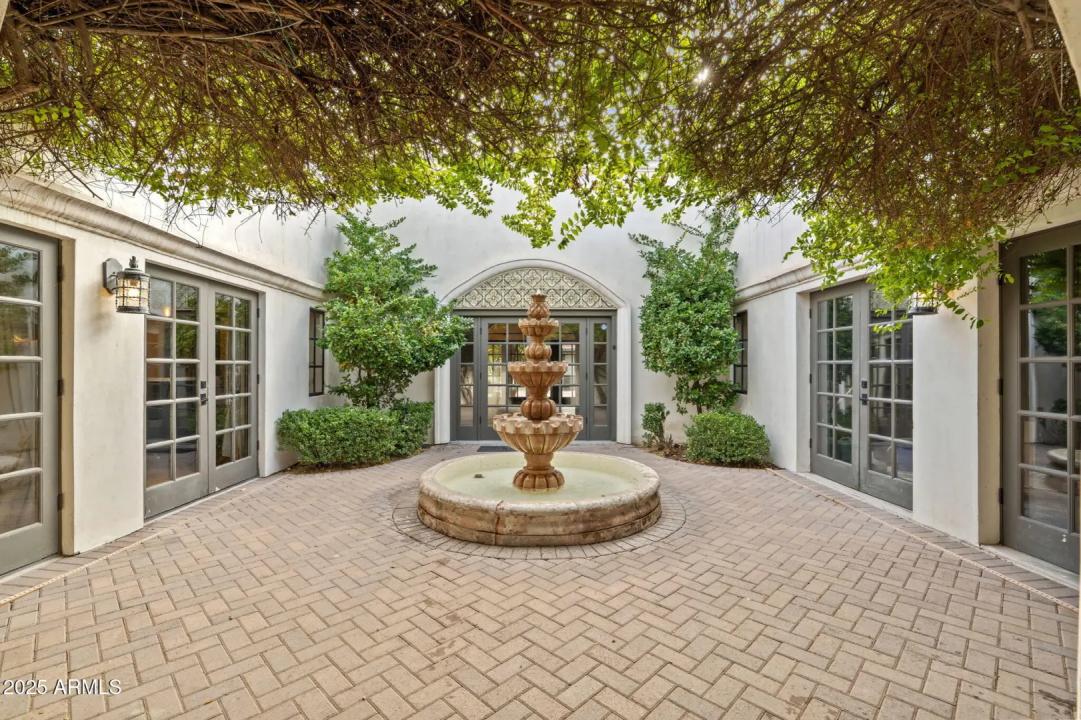 Real Estate Picture 1