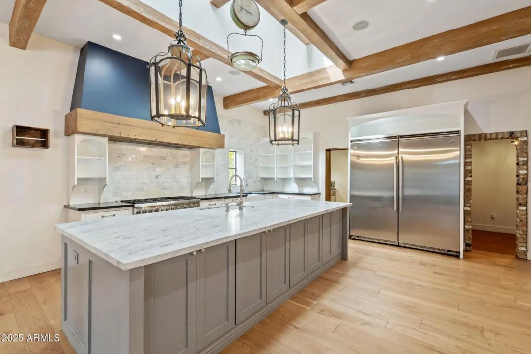 Real Estate Picture 20