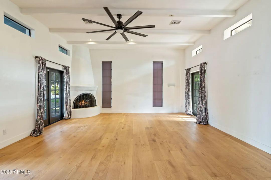 Real Estate Picture 36