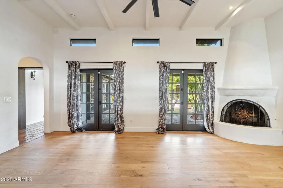 Real Estate Picture 37