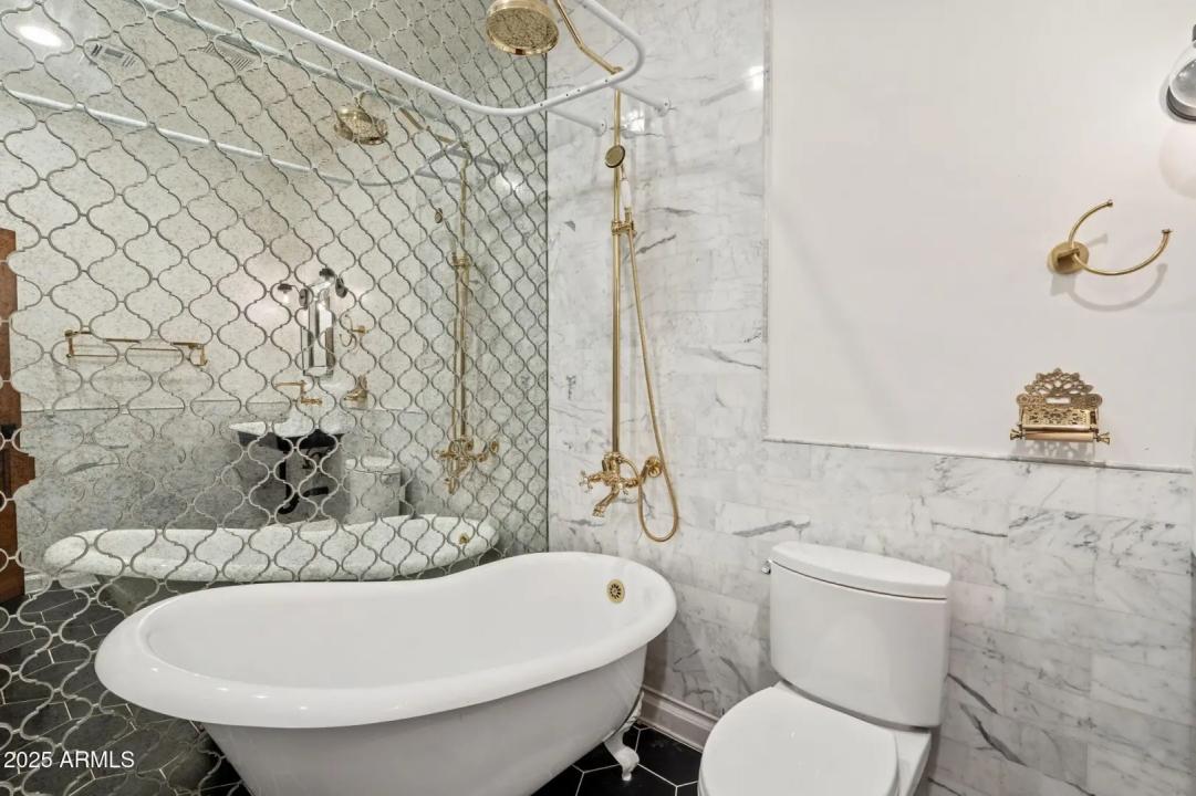 Real Estate Picture 54