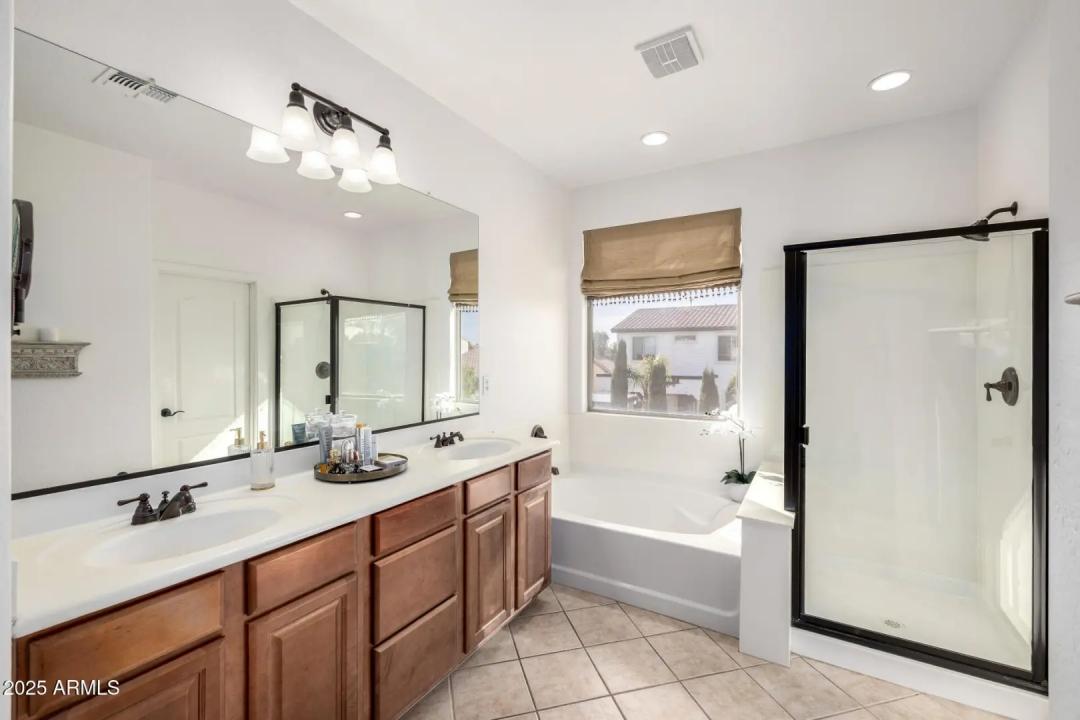 Real Estate Picture 19