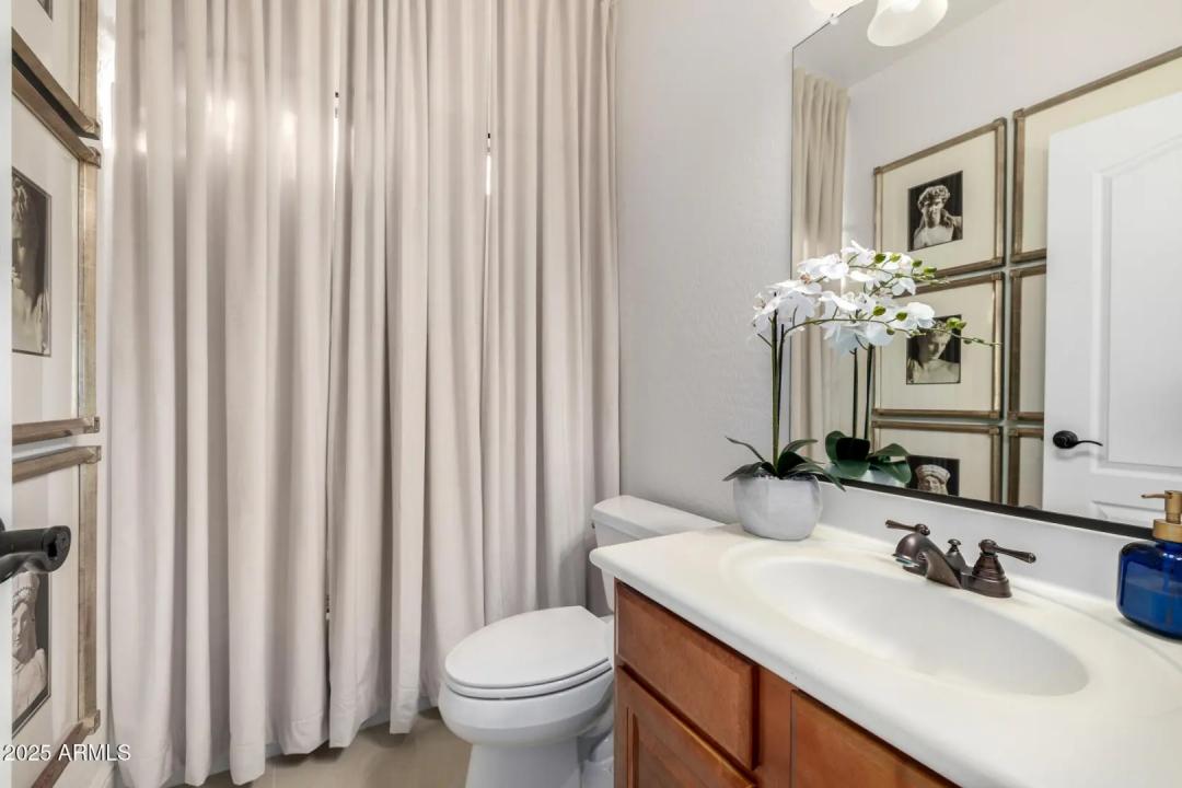 Real Estate Picture 15