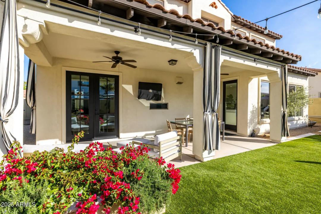 Real Estate Picture 24