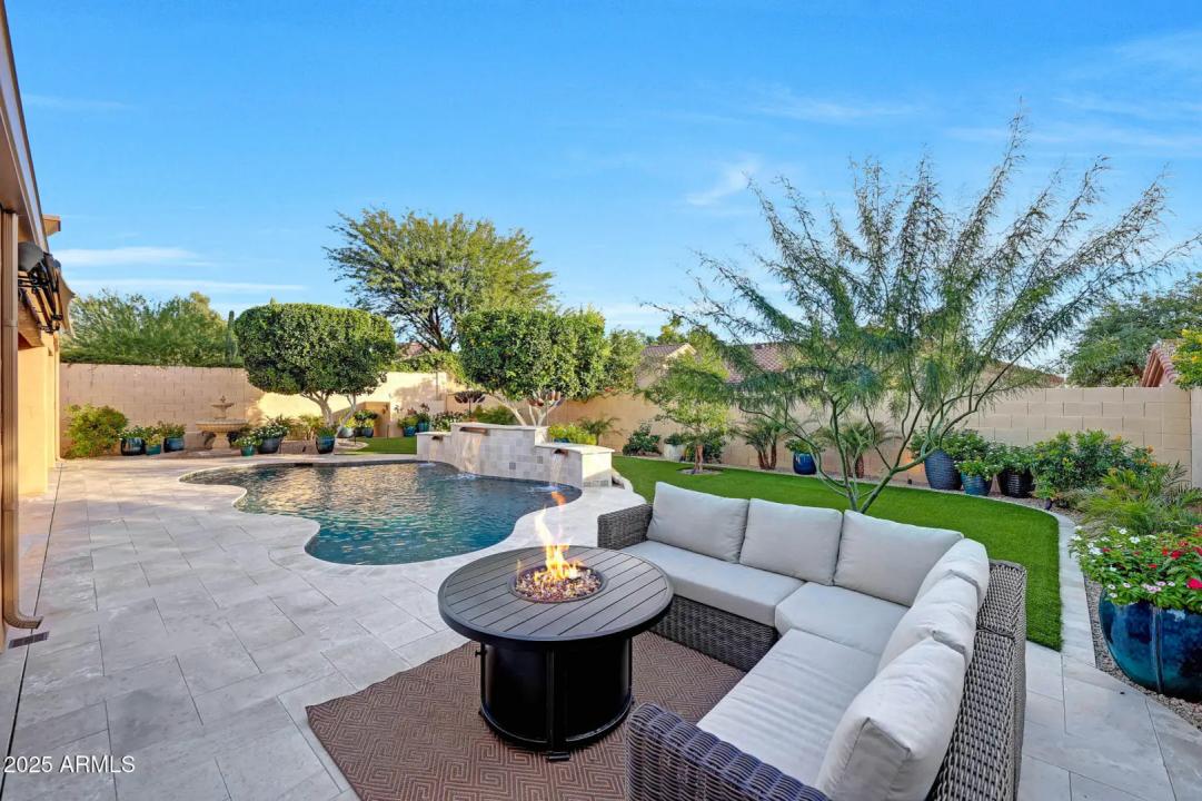 Real Estate Picture 5