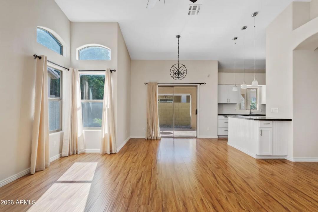 Real Estate Picture 2