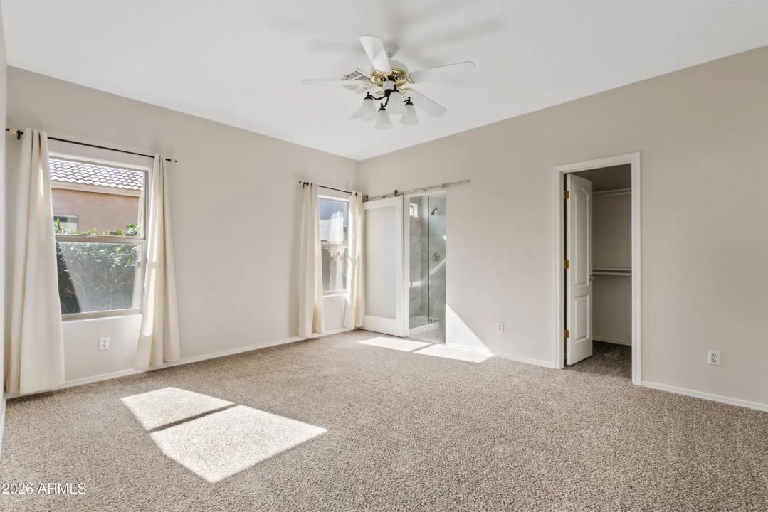 Real Estate Picture 11