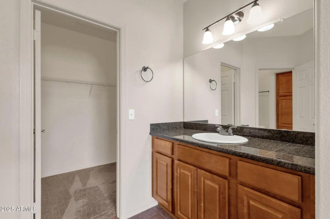 Real Estate Picture 15