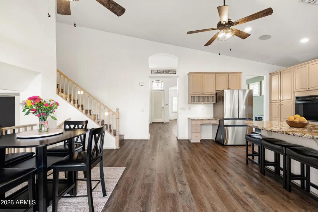 Real Estate Picture 16