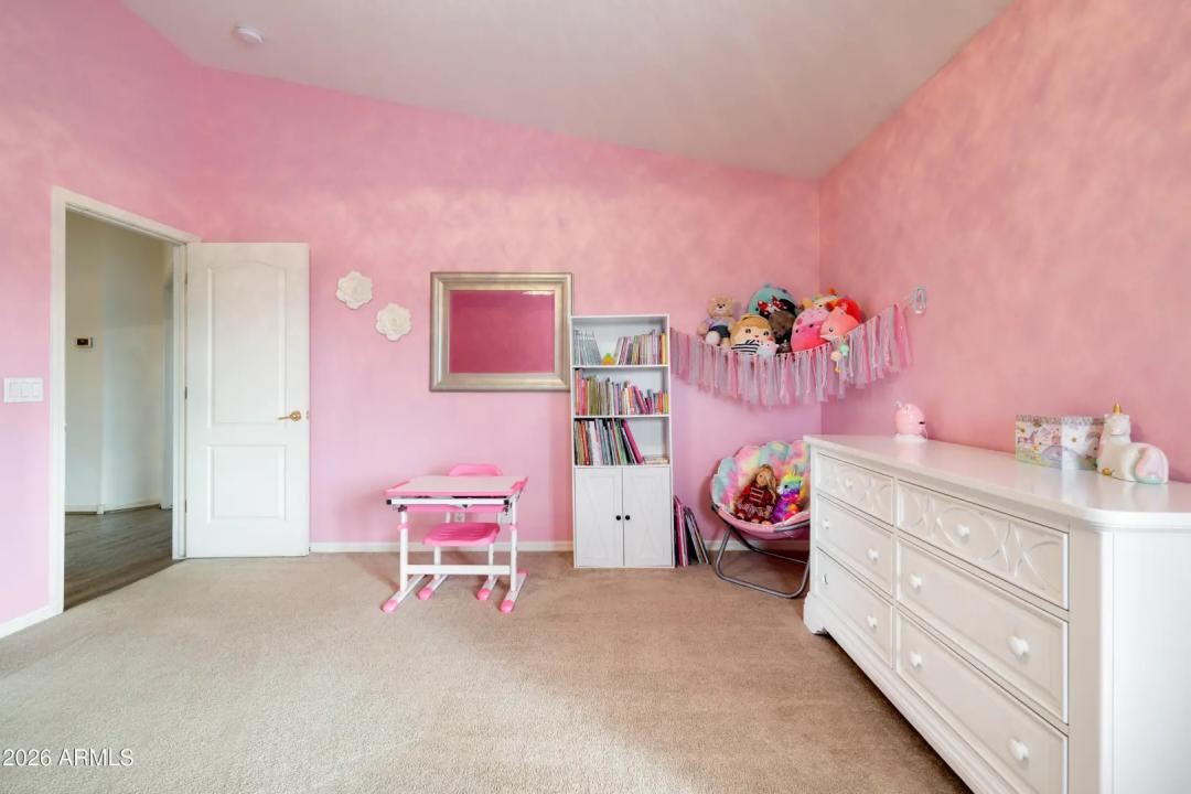 Real Estate Picture 25