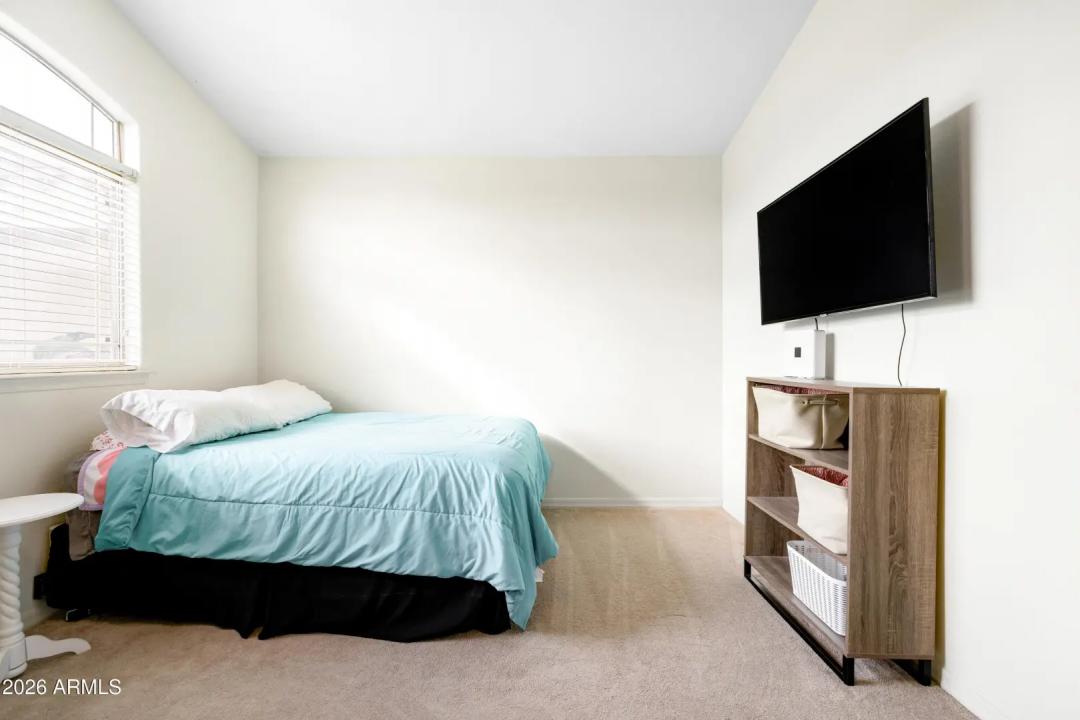 Real Estate Picture 27