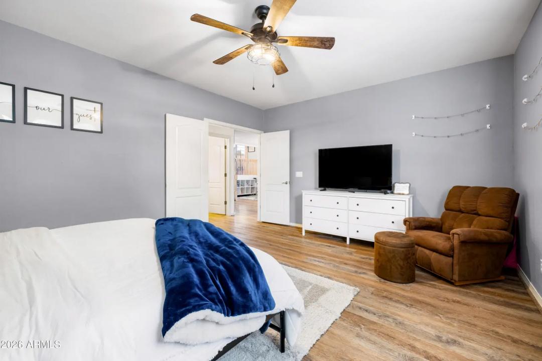 Real Estate Picture 34