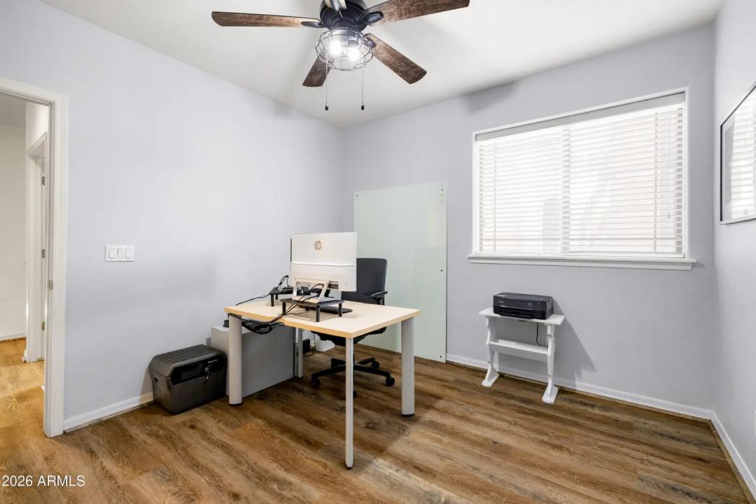 Real Estate Picture 37