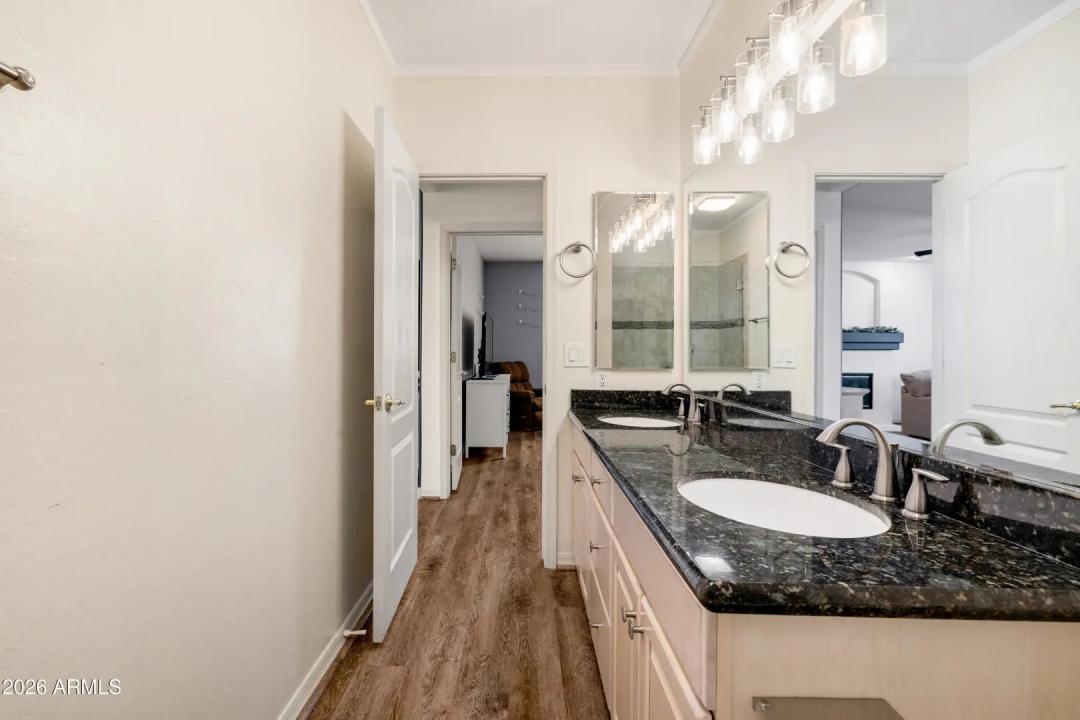 Real Estate Picture 39