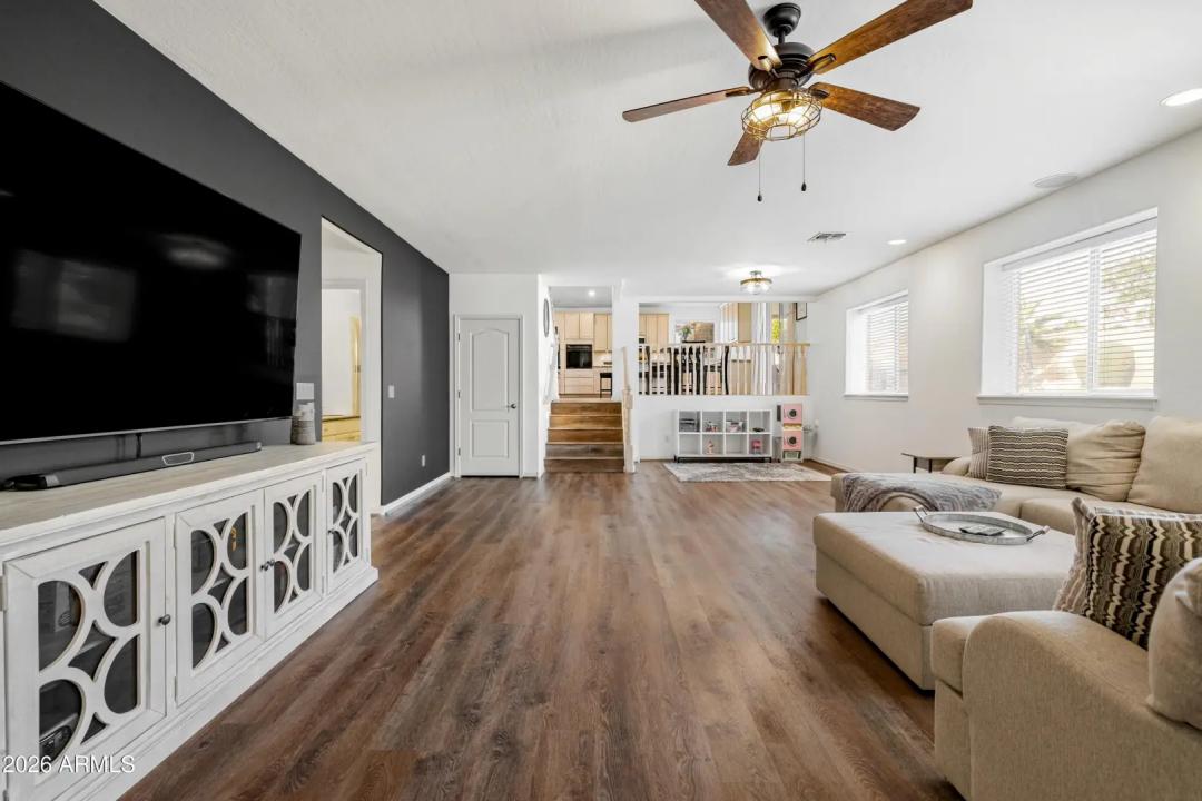 Real Estate Picture 44