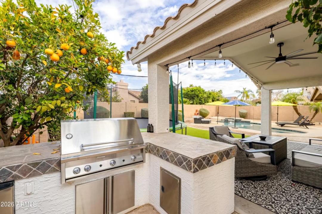 Real Estate Picture 50