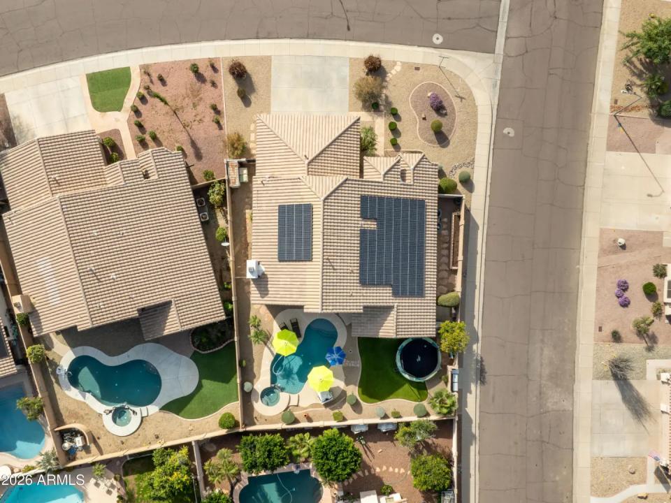 Real Estate Picture 52