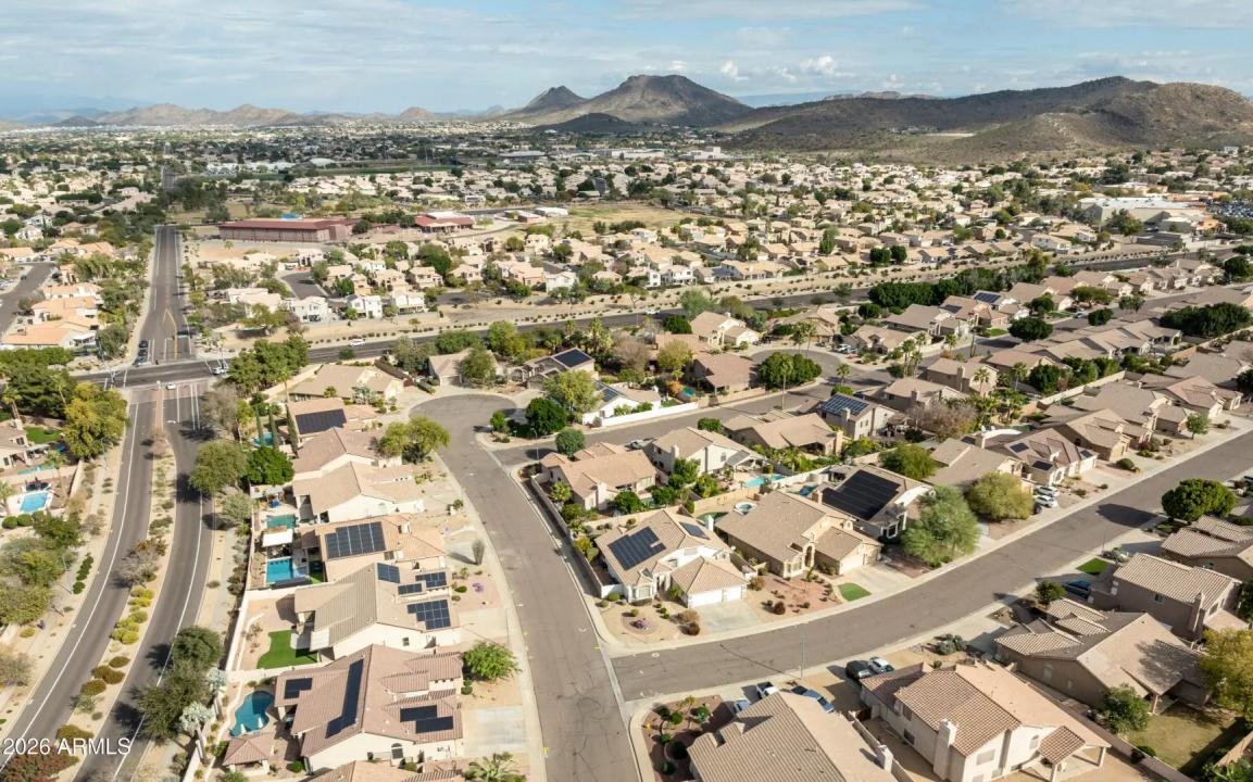 Real Estate Picture 53