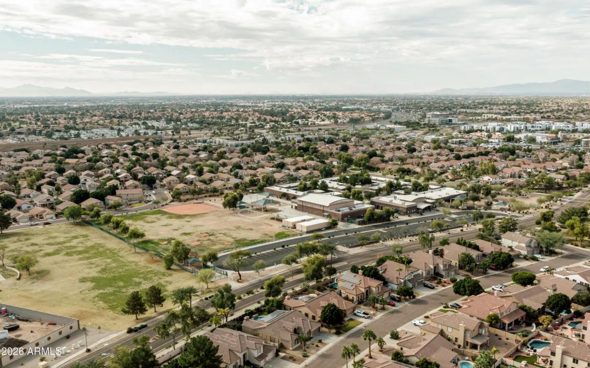 Real Estate Picture 56