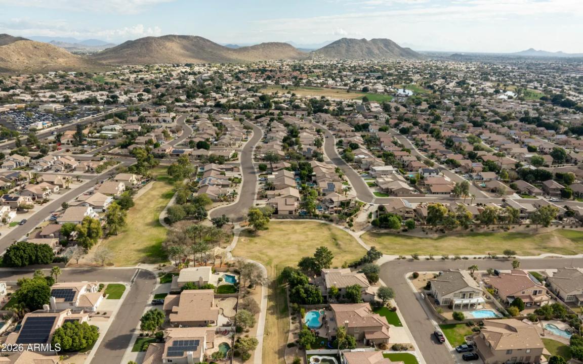 Real Estate Picture 58