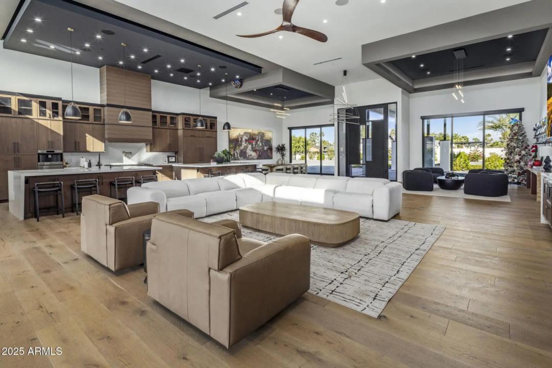 Real Estate Picture 2