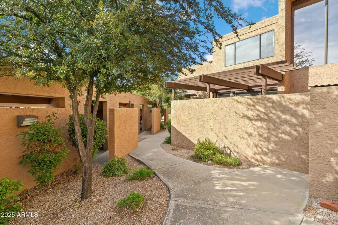 Real Estate Picture 45