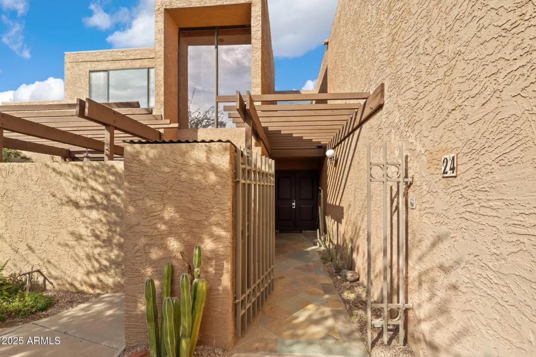 Real Estate Picture 2