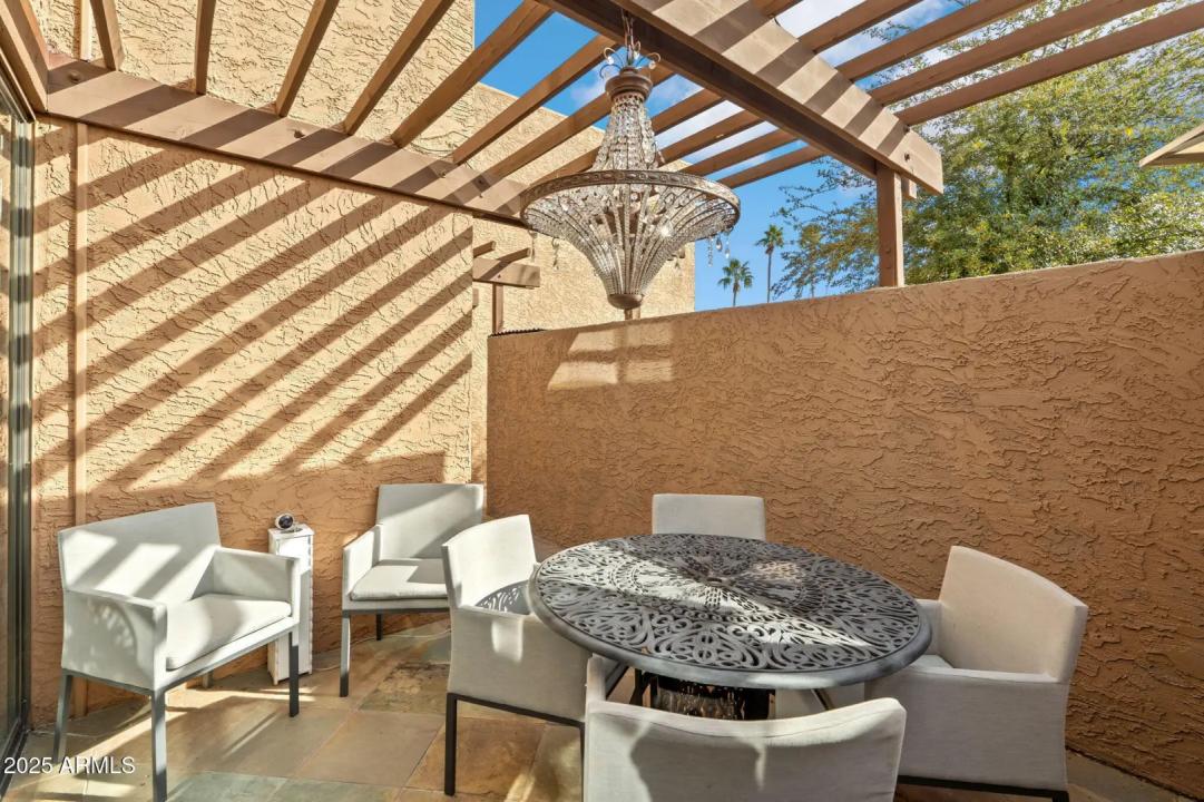 Real Estate Picture 18
