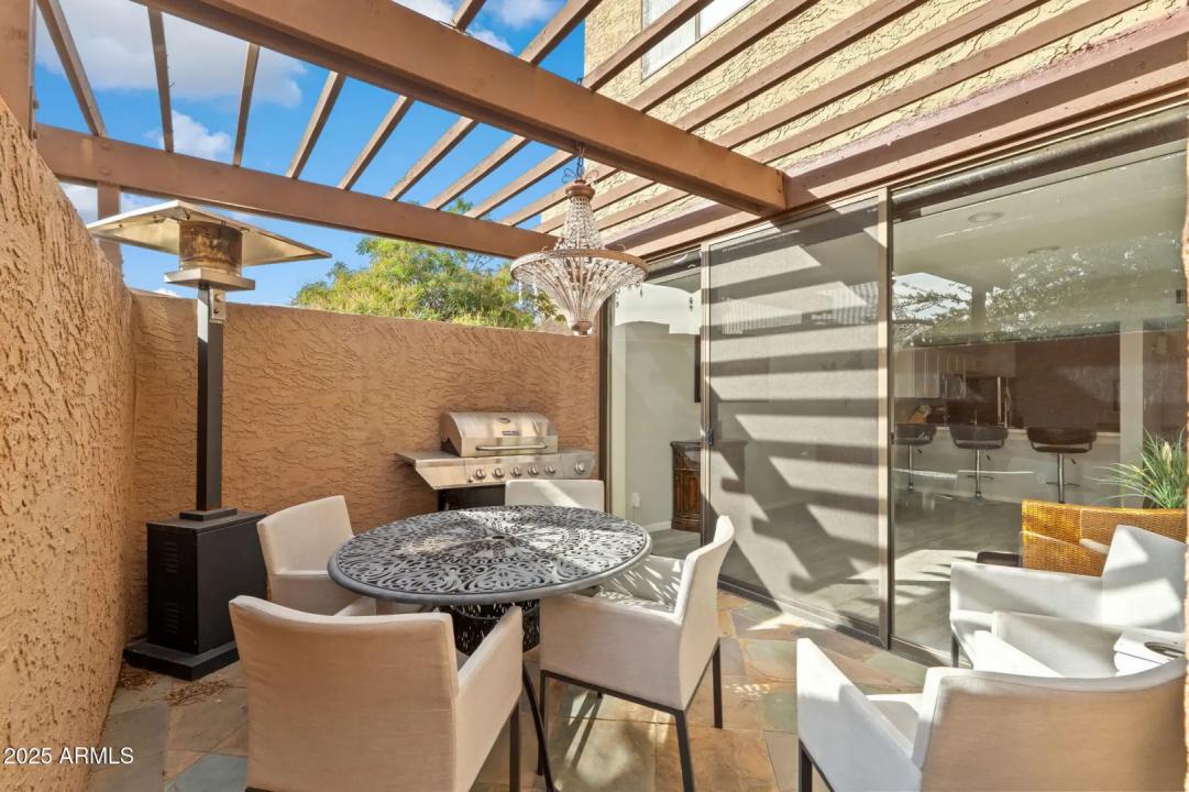 Real Estate Picture 17