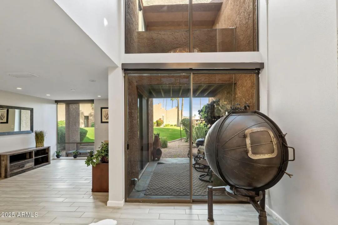 Real Estate Picture 7