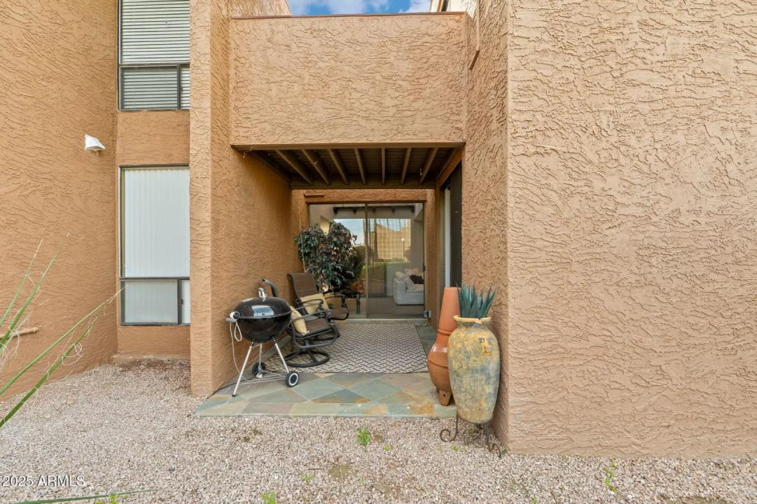 Real Estate Picture 11