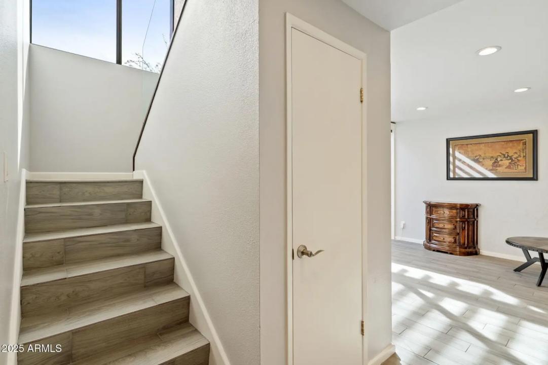 Real Estate Picture 28