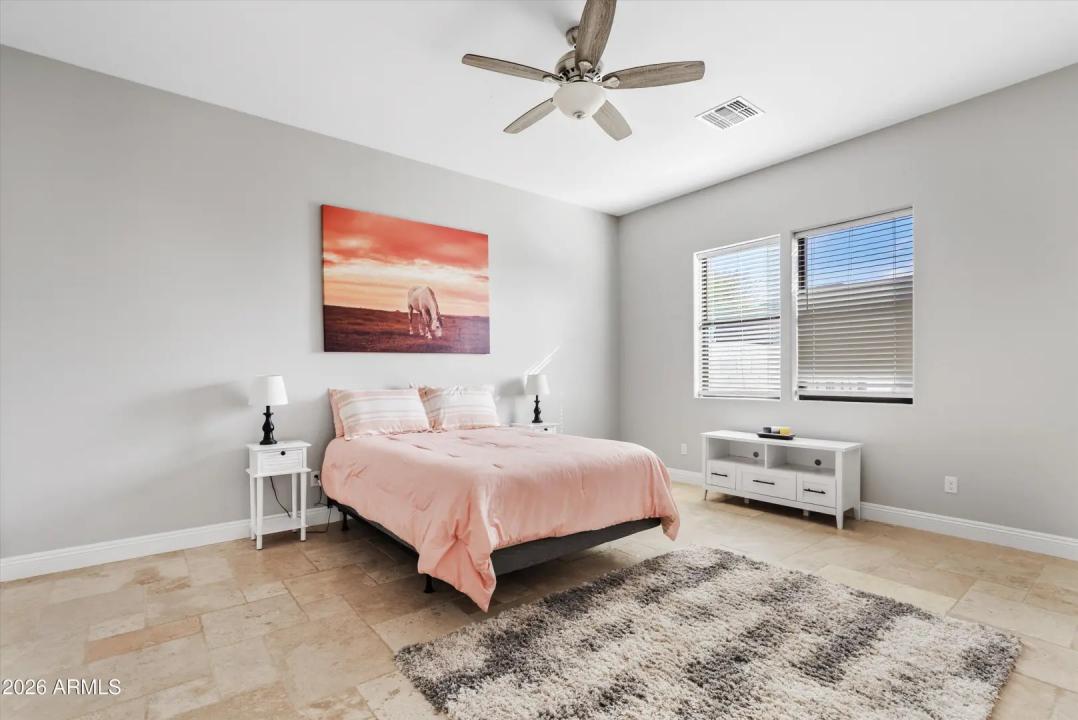 Real Estate Picture 22