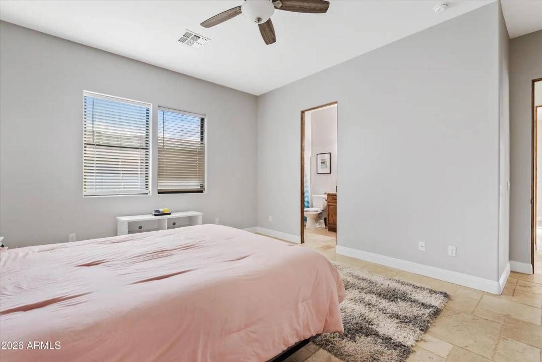 Real Estate Picture 23