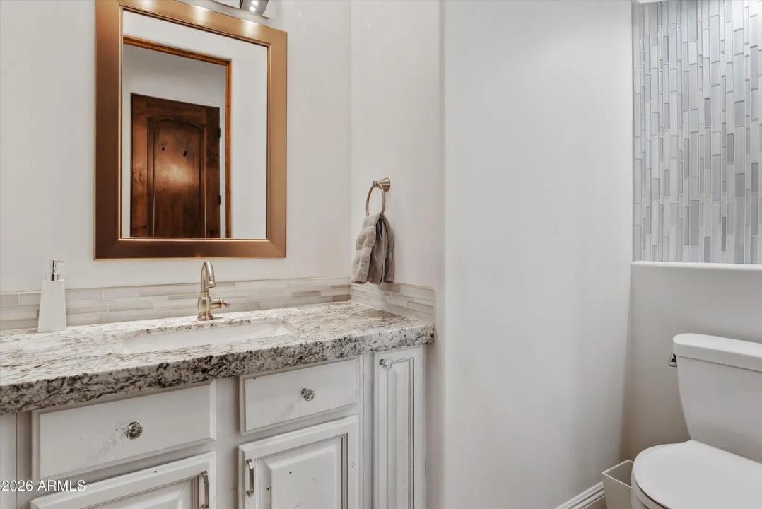 Real Estate Picture 32